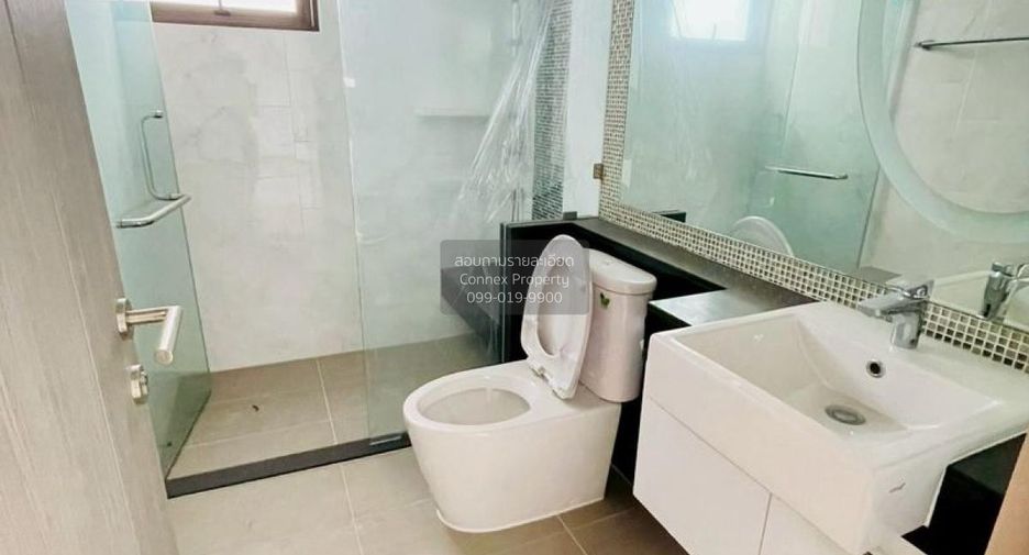 For sale 2 bedrooms condo in Watthana, Bangkok