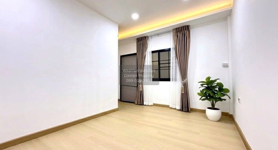 À vendre 2 chambres maison de ville à Bangkok Noi, Bangkok