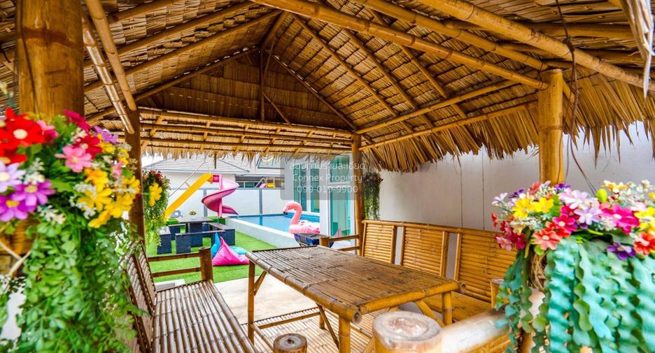 For sale 4 bedrooms house in Cha Am, Phetchaburi