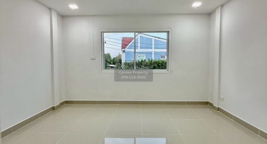 For sale 2 bedrooms townhouse in Bang Bua Thong, Nonthaburi