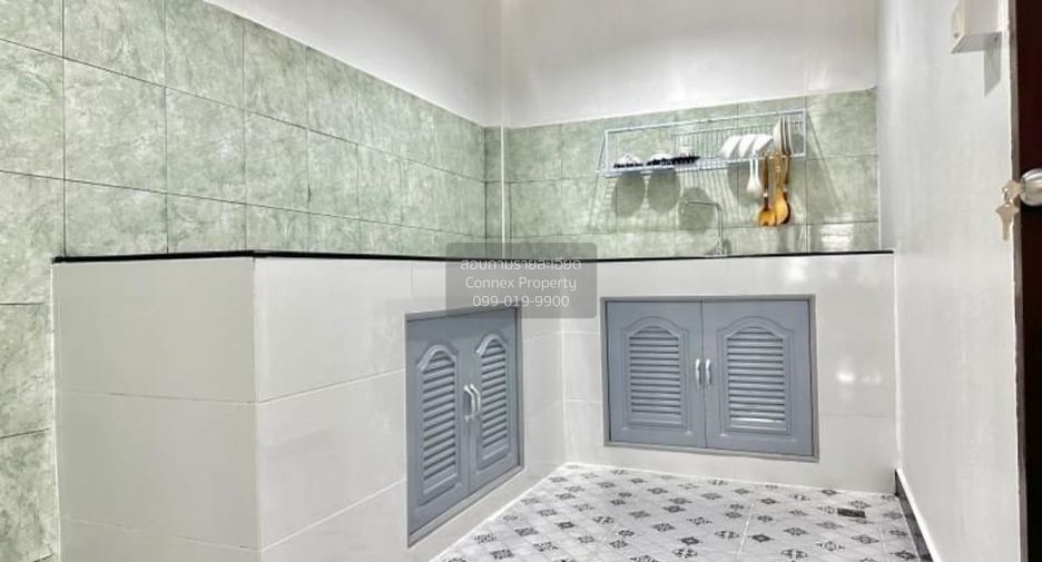 For sale 2 bedrooms townhouse in Sai Noi, Nonthaburi