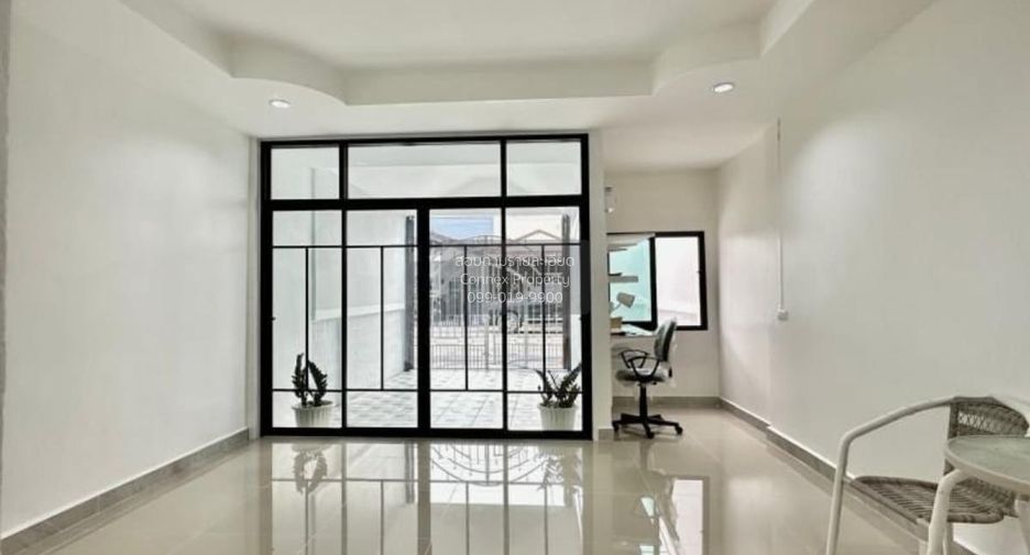 For sale 2 bedrooms townhouse in Sai Noi, Nonthaburi