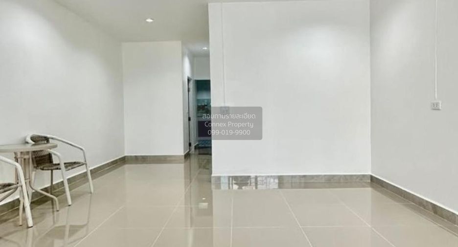 For sale 2 bedrooms townhouse in Sai Noi, Nonthaburi