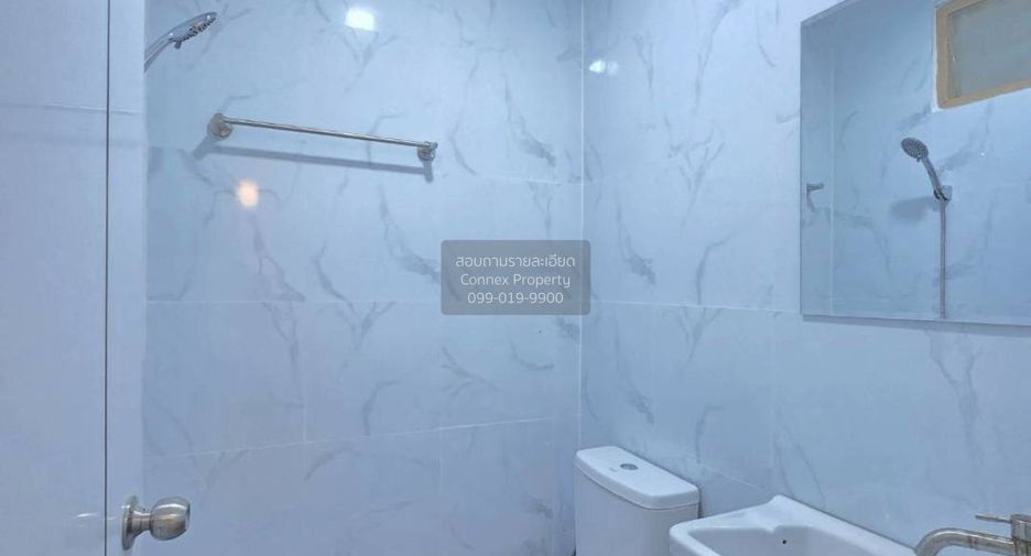 For sale 3 bedrooms townhouse in Sai Noi, Nonthaburi