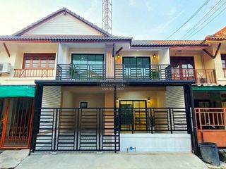 For sale 4 bedrooms townhouse in Bang Bua Thong, Nonthaburi
