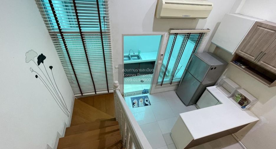 Casa adosada en venta de 2 habitaciones en Bang Kapi, Bangkok