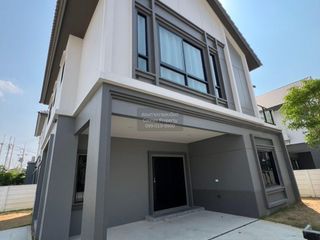 出售 4 卧室 独立屋 在 Lat Lum Kaeo, Pathum Thani
