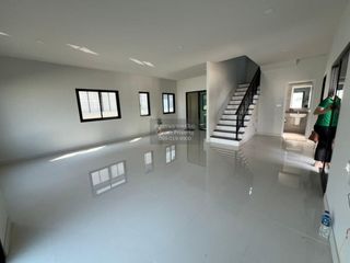 出售 4 卧室 独立屋 在 Lat Lum Kaeo, Pathum Thani