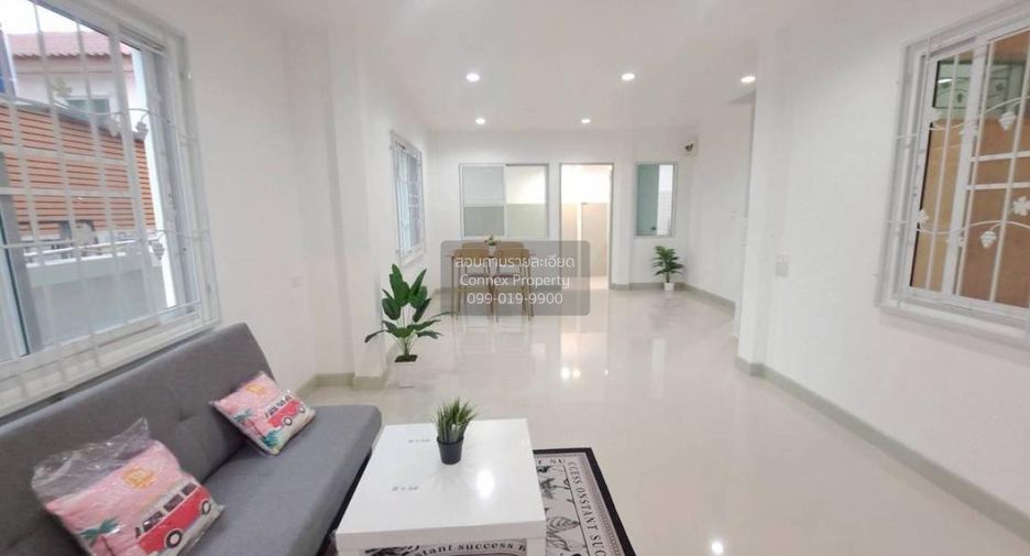 À vendre 3 chambres maison de ville à Bang Bua Thong, Nonthaburi
