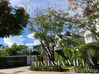 For rent 4 bedrooms house in Bang Na, Bangkok