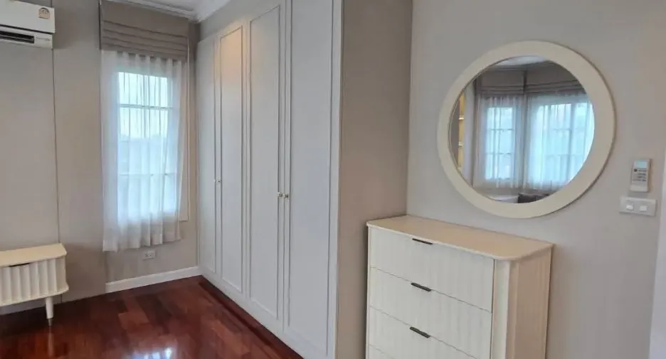 Haus zur Miete mit 4 Zimmer in Bang Na, Bangkok
