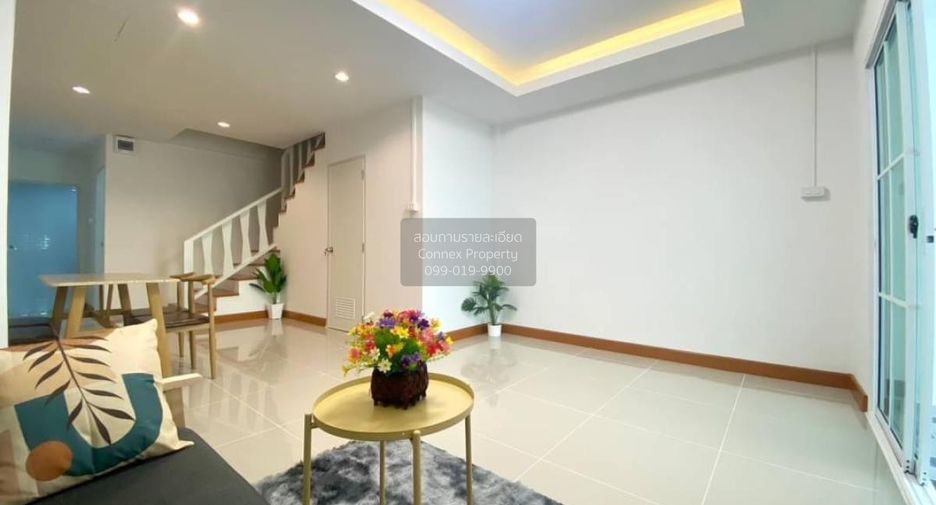 For sale 4 bedrooms townhouse in Thanyaburi, Pathum Thani