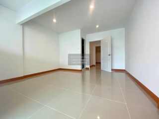 For sale 4 bedrooms townhouse in Thanyaburi, Pathum Thani