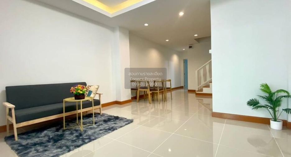 For sale 4 bedrooms townhouse in Thanyaburi, Pathum Thani