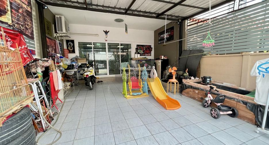 Продажа 4 спальни таунхаус в Bang Kruai, Нонтабури