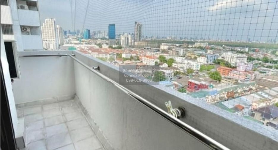 For sale 1 bed condo in Yan Nawa, Bangkok