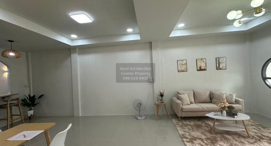À vendre 2 chambres maison de ville à Bang Bua Thong, Nonthaburi