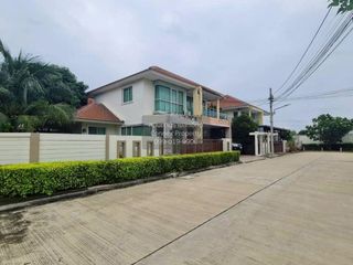 For sale 4 bedrooms house in Sai Noi, Nonthaburi