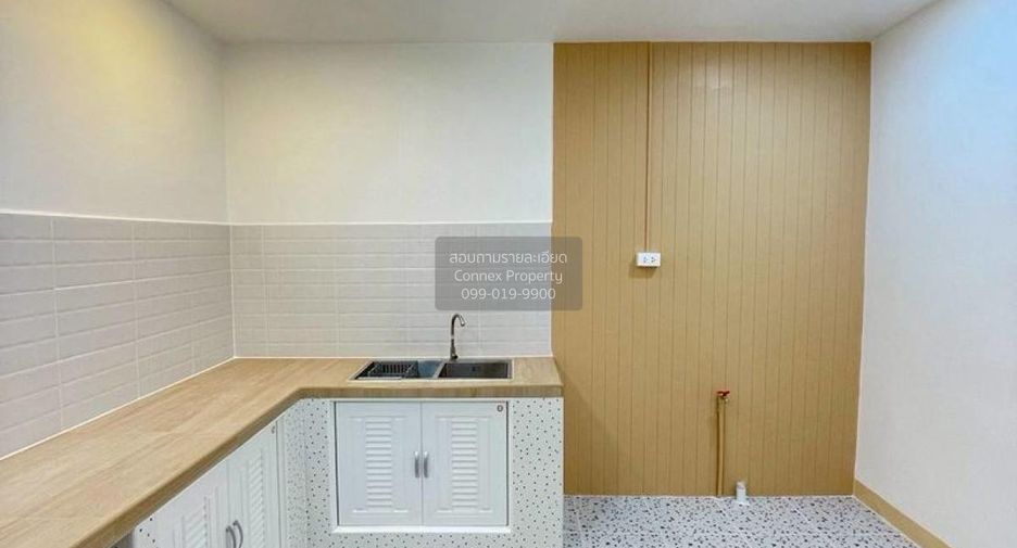 For sale 4 bedrooms townhouse in Bang Bua Thong, Nonthaburi