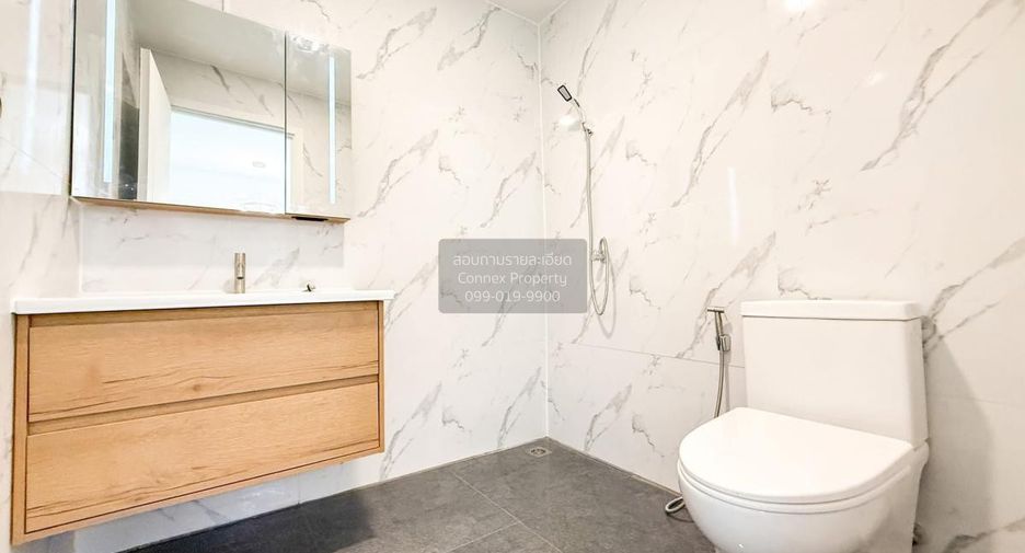 For sale 3 bedrooms townhouse in Mueang Nonthaburi, Nonthaburi