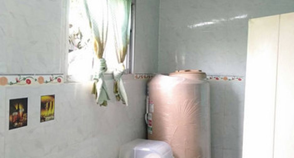 Продажа 3 спальни таунхаус в Khlong Luang, Патумтани