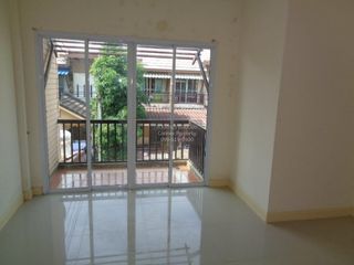 À vendre 2 chambres maison de ville à Bang Pa-in, Phra Nakhon Si Ayutthaya
