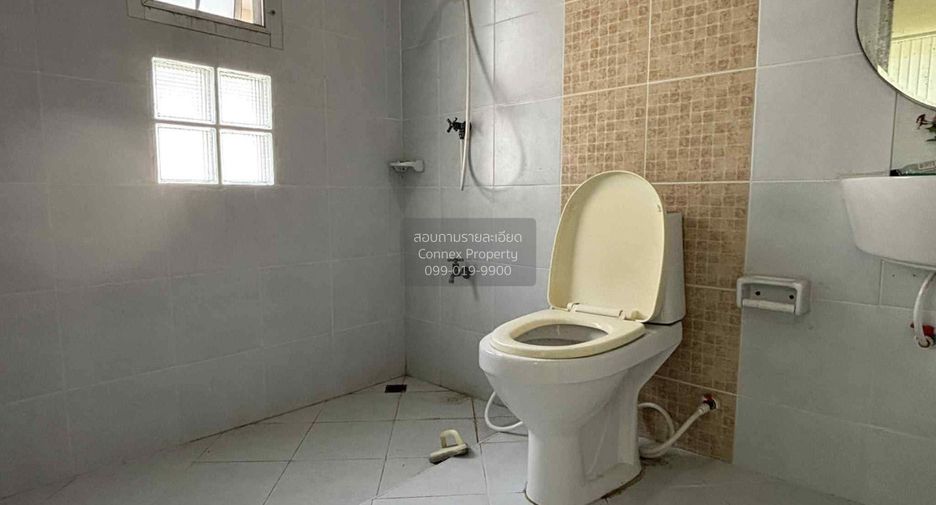 For sale 4 bedrooms house in Ban Pho, Chachoengsao