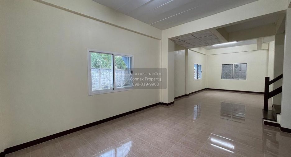 For sale 3 bedrooms house in Mueang Surat Thani, Surat Thani