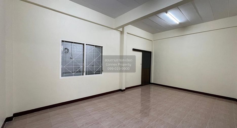For sale 3 bedrooms house in Mueang Surat Thani, Surat Thani