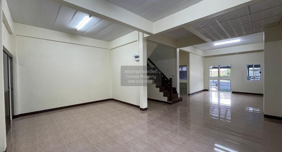 For sale 3 bedrooms house in Mueang Surat Thani, Surat Thani