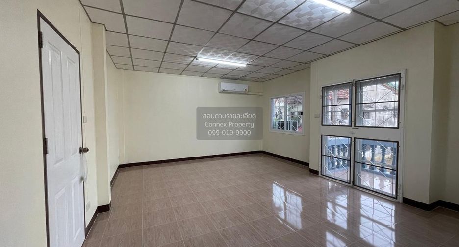 For sale 3 bedrooms house in Mueang Surat Thani, Surat Thani
