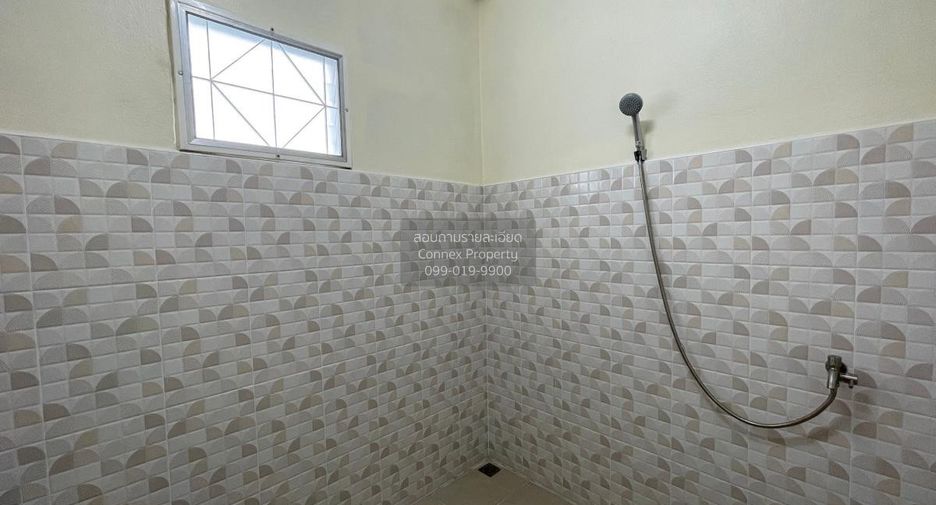For sale 3 bedrooms house in Mueang Surat Thani, Surat Thani