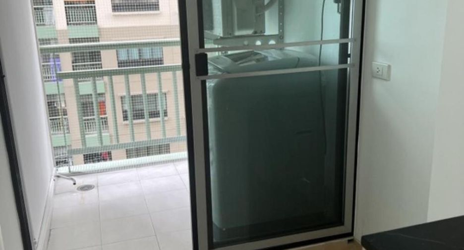 For sale 1 bed condo in Thon Buri, Bangkok