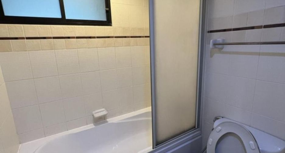 For sale 1 bed condo in Thon Buri, Bangkok