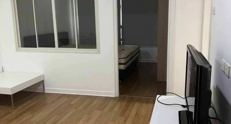 For sale 1 bed condo in Thon Buri, Bangkok