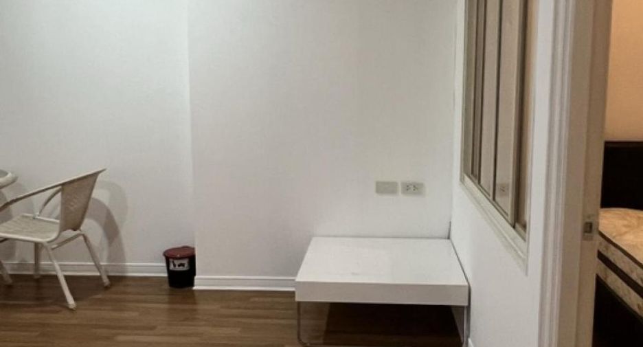 For sale 1 bed condo in Thon Buri, Bangkok