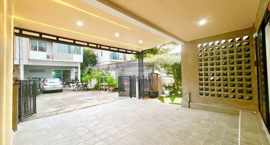 For sale 3 bedrooms townhouse in Lam Luk Ka, Pathum Thani
