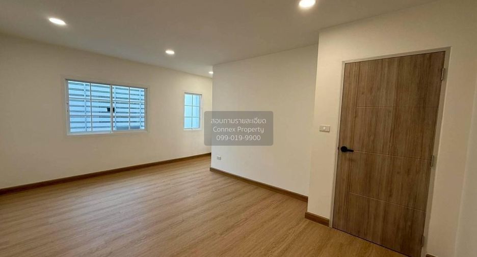 Casa adosada en venta de 2 habitaciones en Wang Thonglang, Bangkok