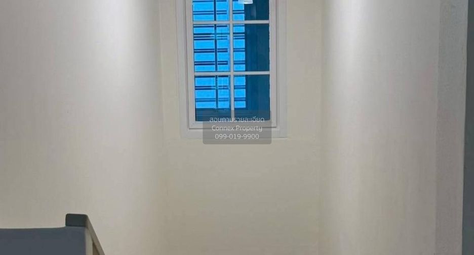 Casa adosada en venta de 2 habitaciones en Wang Thonglang, Bangkok