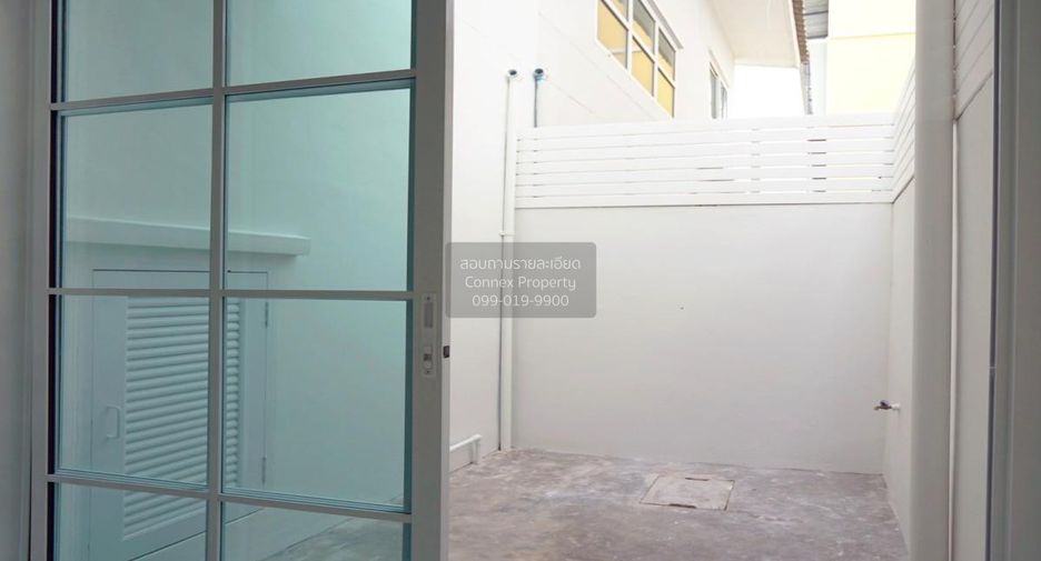 Casa adosada en venta de 3 habitaciones en Bang Yai, Nonthaburi