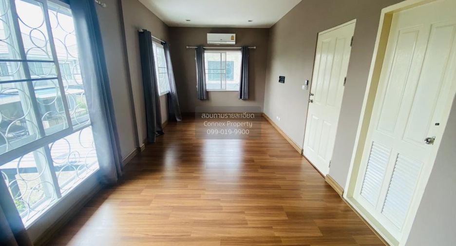 For sale 3 bedrooms townhouse in Pak Kret, Nonthaburi