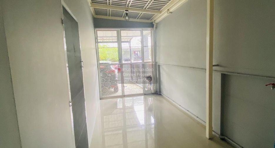 For sale 3 bedrooms townhouse in Pak Kret, Nonthaburi