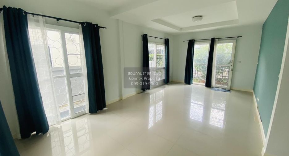 For sale 3 bedrooms townhouse in Pak Kret, Nonthaburi