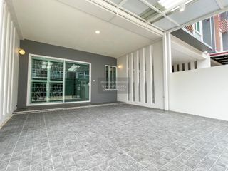 For sale 4 bedrooms townhouse in Mueang Nonthaburi, Nonthaburi