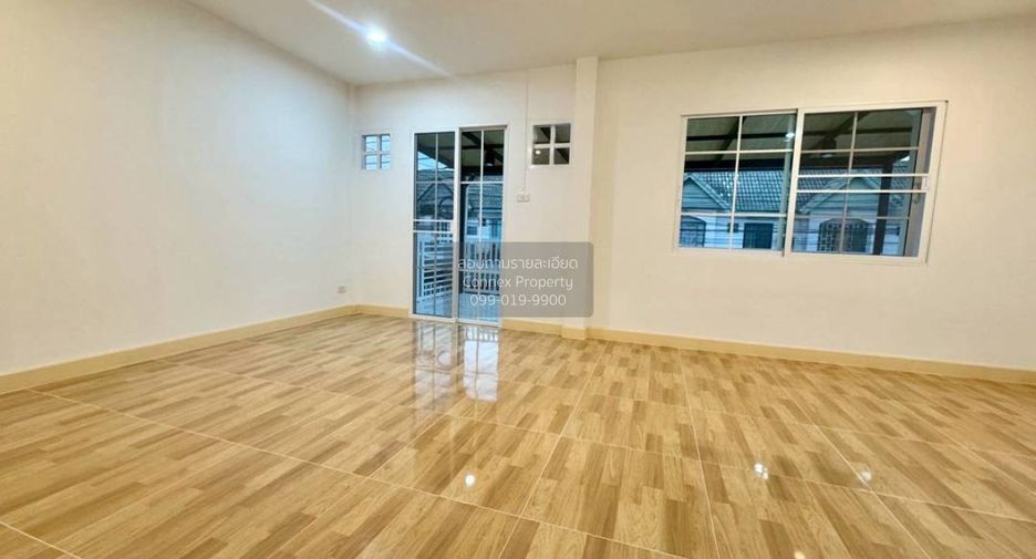 Casa adosada en venta de 5 habitaciones en Bang Bua Thong, Nonthaburi
