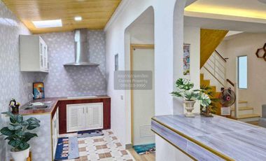 Casa adosada en venta de 3 habitaciones en Min Buri, Bangkok