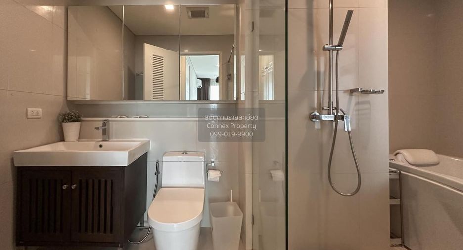For sale 2 bedrooms condo in Watthana, Bangkok
