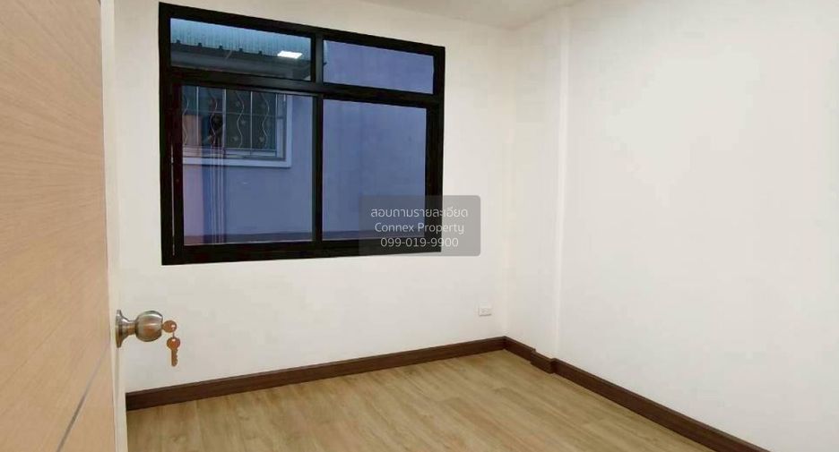 For sale 3 bedrooms townhouse in Bang Kruai, Nonthaburi