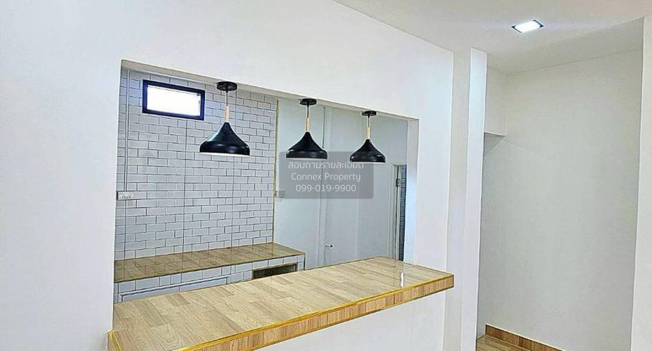 For sale 4 bedrooms townhouse in Bang Kruai, Nonthaburi
