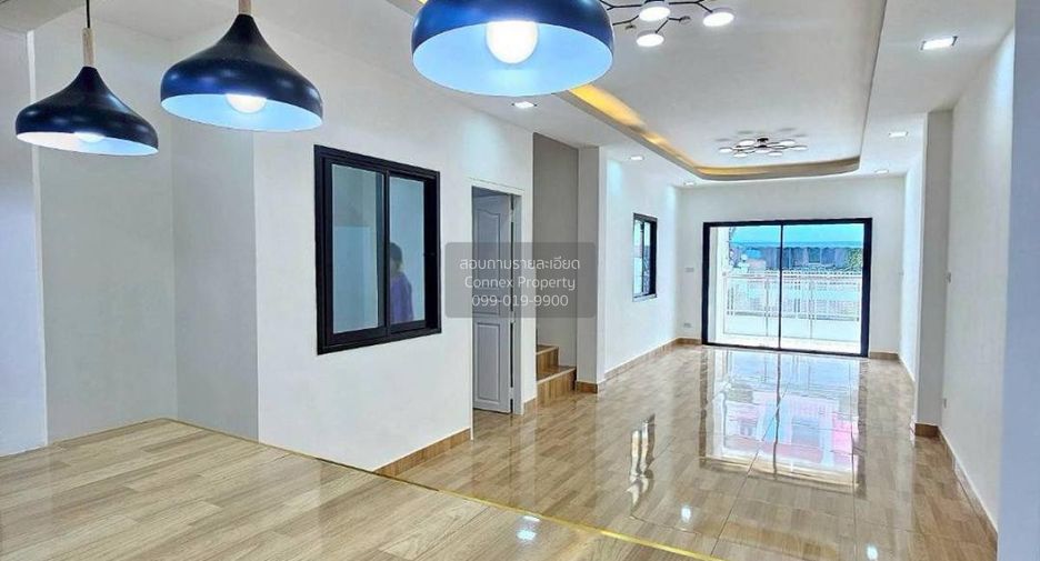 For sale 4 bedrooms townhouse in Bang Kruai, Nonthaburi